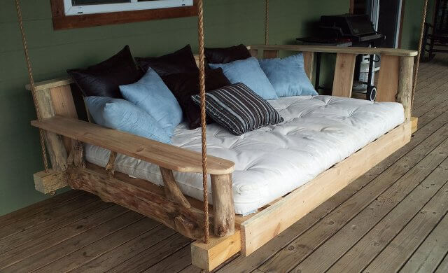 Enjoy with Pallet Porch Swing in Leisure Time  101 Pallets