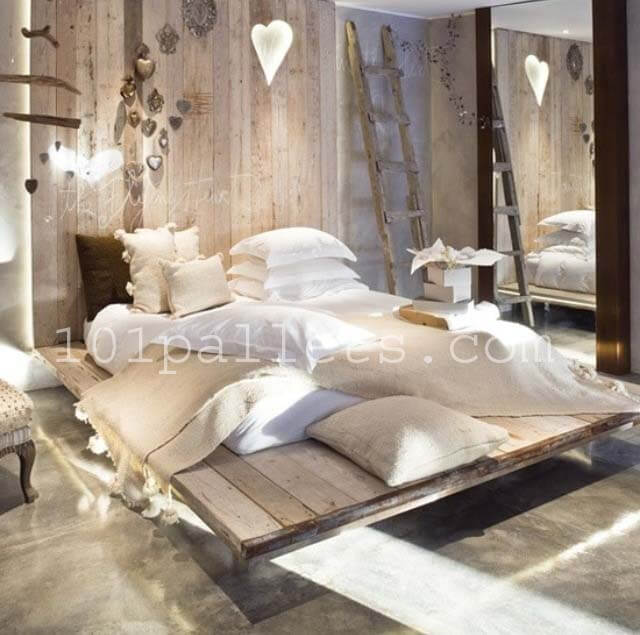 DIY Unique Style Pallets Bed | 101 Pallets