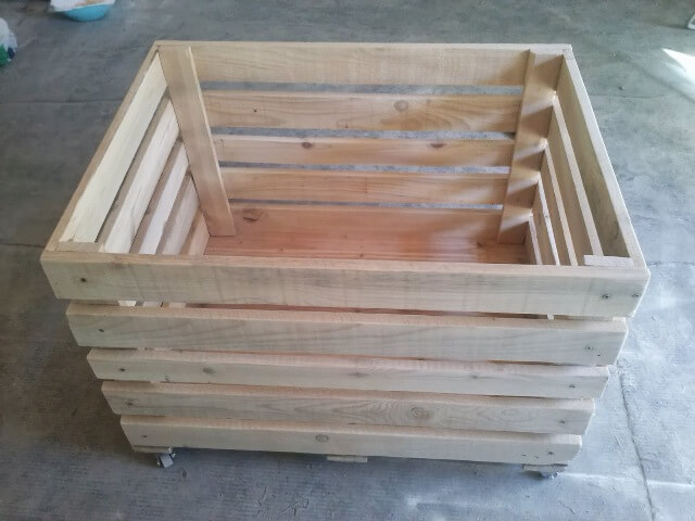 DIY Wooden Pallet Storage Box | 101 Pallets
