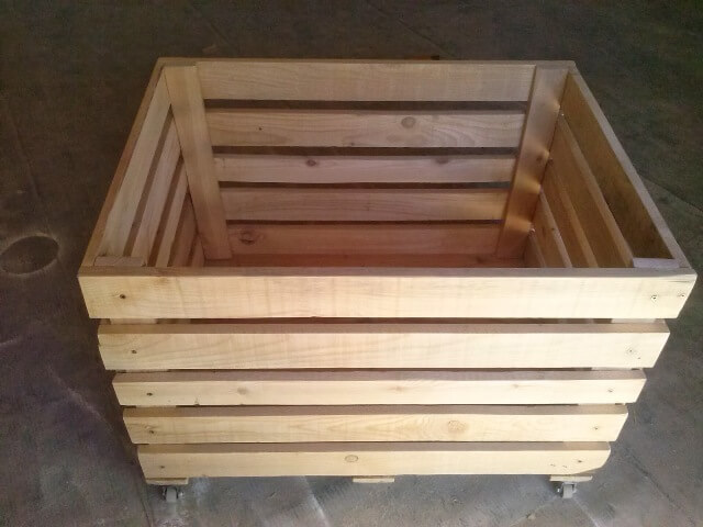 DIY Wooden Pallet Storage Box | 101 Pallets