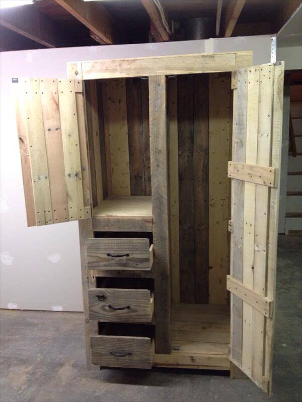DIY Cabinets From Pallets