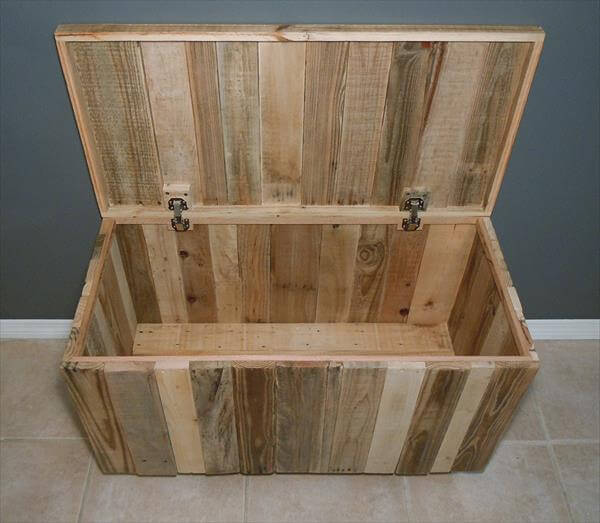 Toy Box Made Out of Pallets