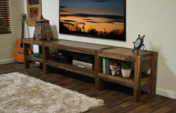 Rustic Pallet TV Stand and Media Console | 101 Pallets