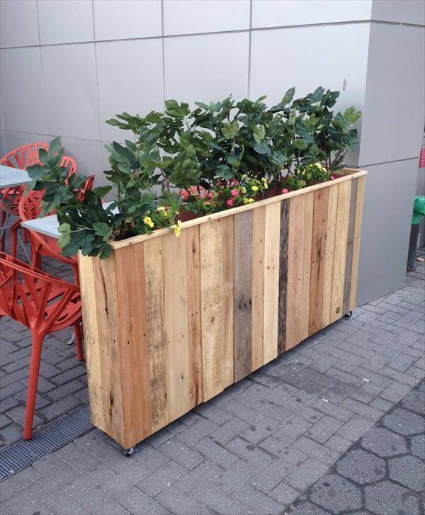 upcycled wooden pallet planter box