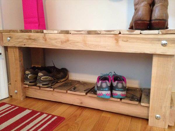Diy Pallet Entryway Bench And Shoe Storage