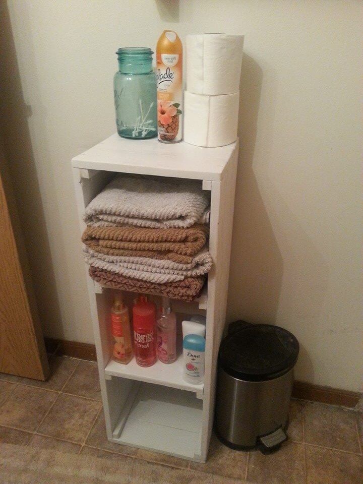Pallet Shelf for Bathroom Vanity | 101 Pallets