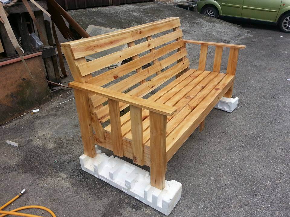 Wooden Pallet Bench | 101 Pallets